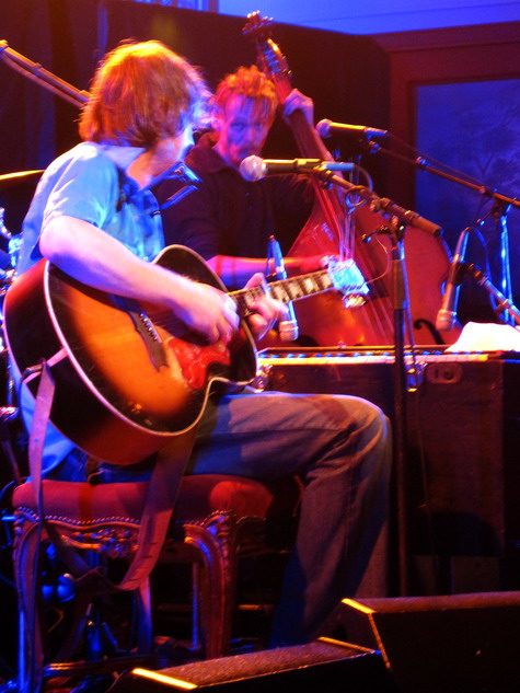 John_dear_mowing_club_2_crossing_border_2009