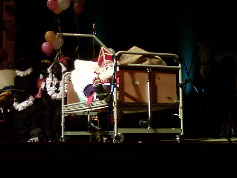 Hans_kesting_sinterklaas_ziekenhuisbed