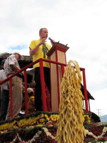 Bruinja_optocht_nicaragua